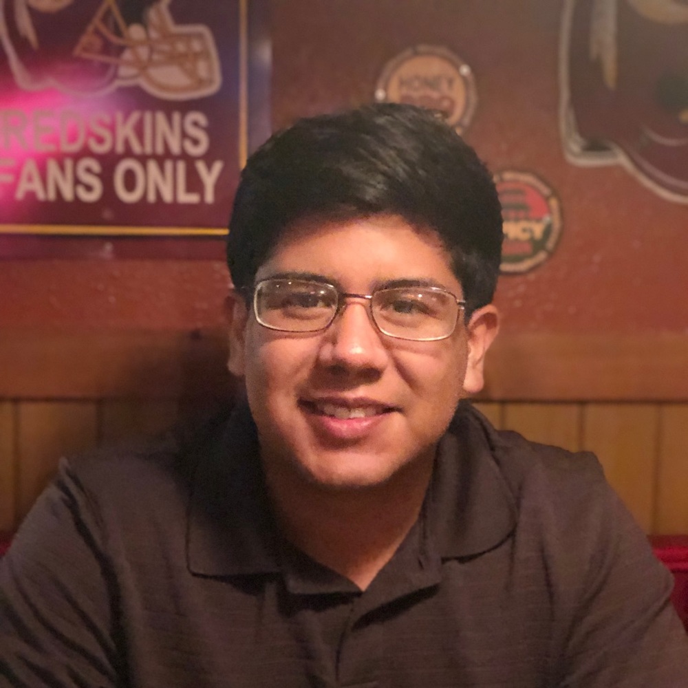 Meet your Posher, Luis